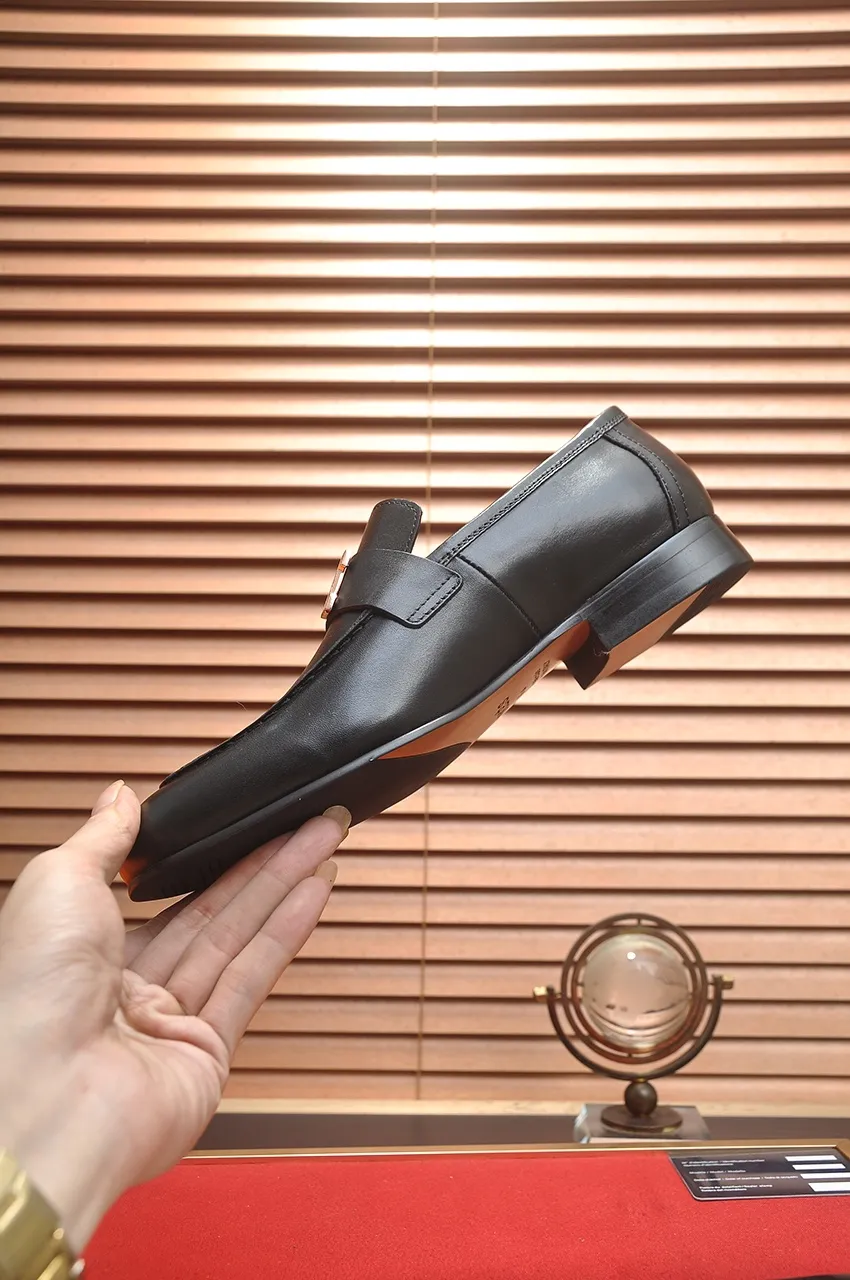 Men's shoes💰520💶[HERMES] (cowhide lining)🍀Italian top luxury🍀He does not pursue novel styles and gorgeous colors, but attracts the favor of successful men with his flawless, elegant and classic style. Formal leather shoes This very comfortable, simple and stable style allows you to easily match any style! The pattern is absolutely 1:1 refined from the original case, and we strive for excellence in materials, imported cowhide + cowhide lining💪💪💪extraordinary texture👍! .Code number: 38-45 (45 customized)
